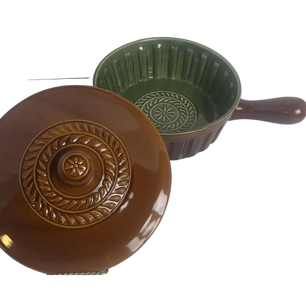 Savinio Designs Covered Casserole Dish Stoneware Handle Lid Brown Green 9